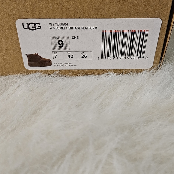 UGG NUEMEL "HERITAGE" PLATFORM BOOT - Picture 6 of 9